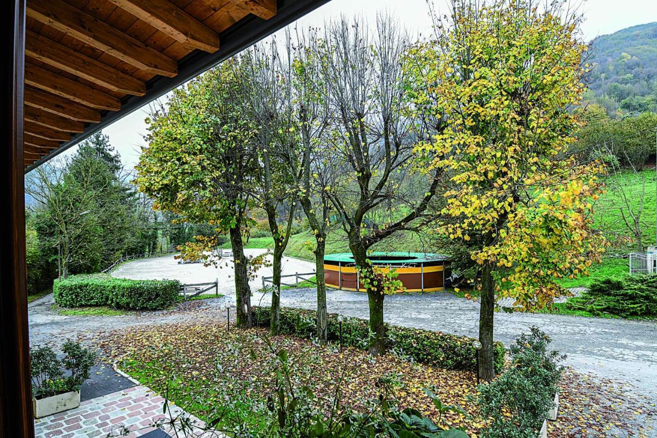 Agriturismo Ippolita Lucchetti Cene Extérieur photo